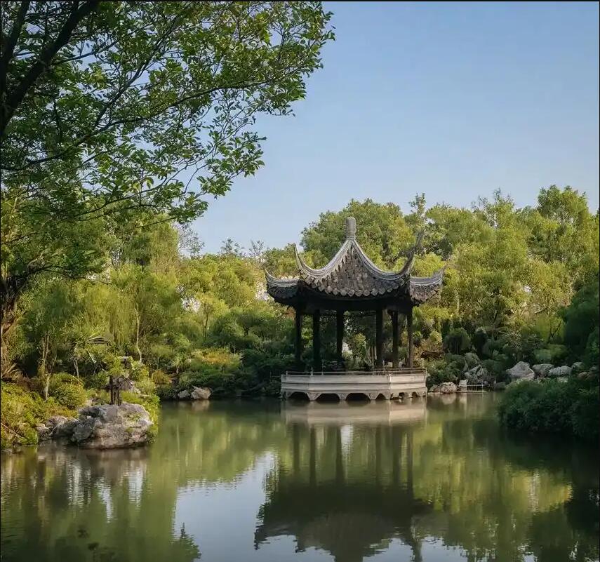 峨眉山怜梦餐饮有限公司